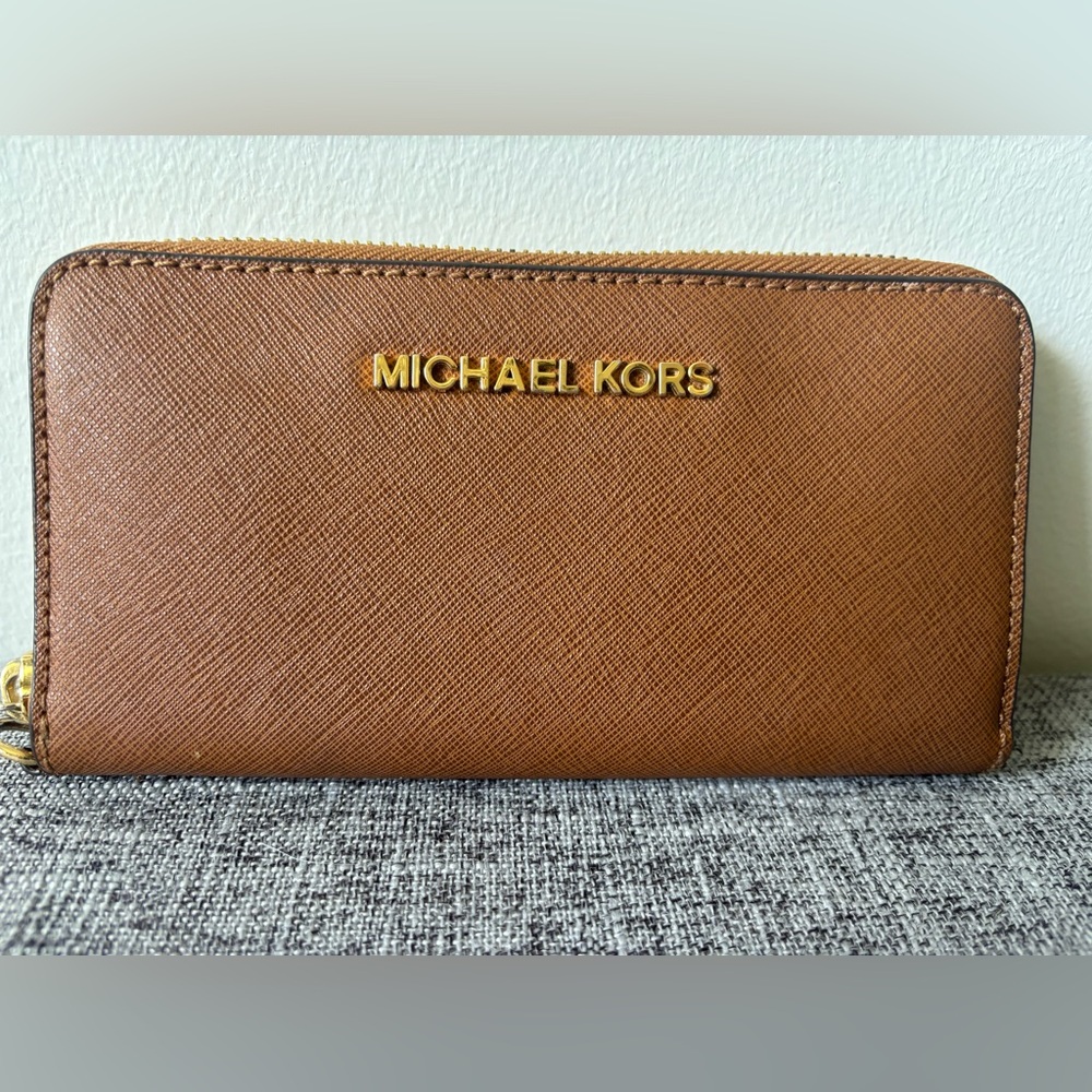 Michael Kors Multifunction Phone Case